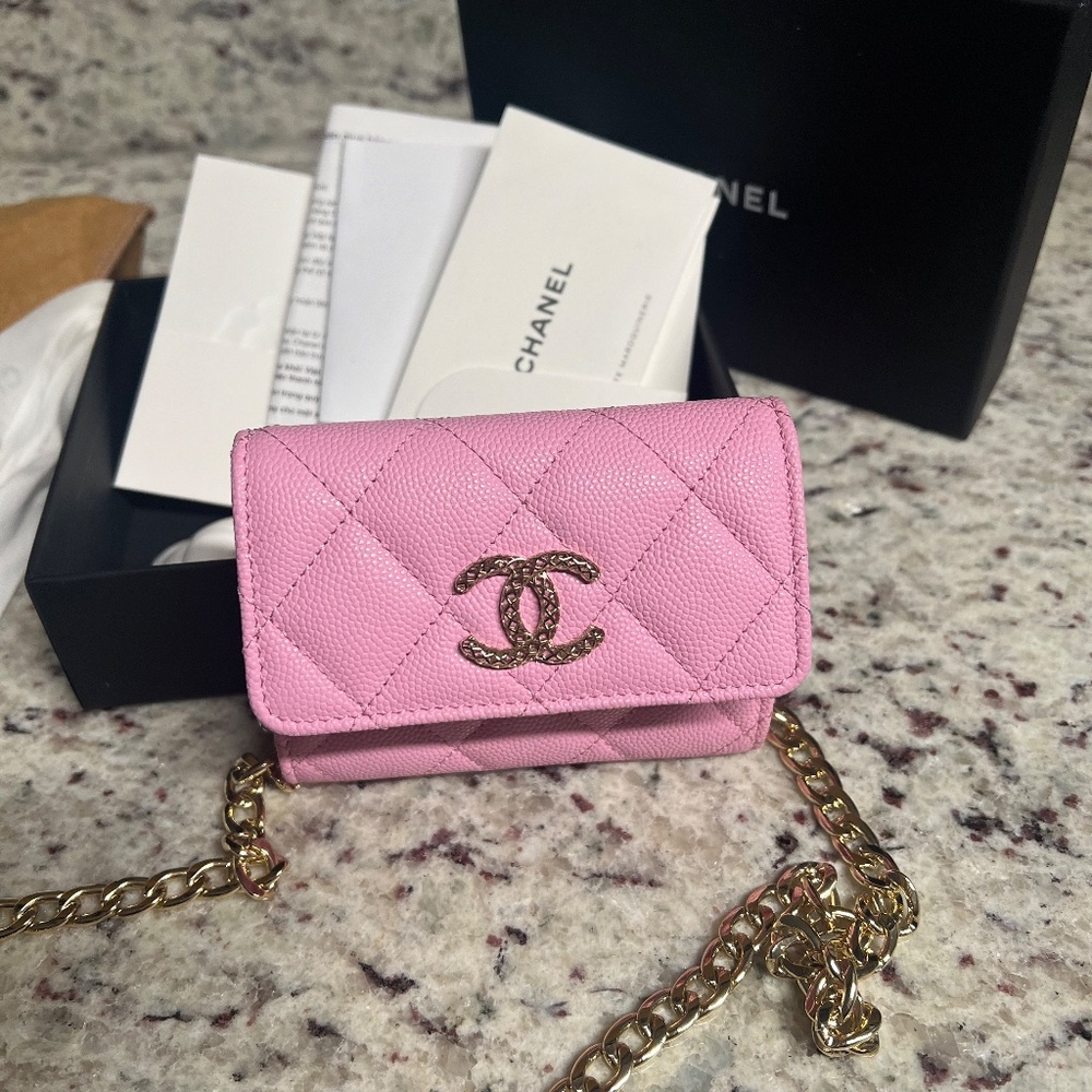 SOLD❌CHANEL 23P XL Flap Card Holder - Picture 11 of 14
